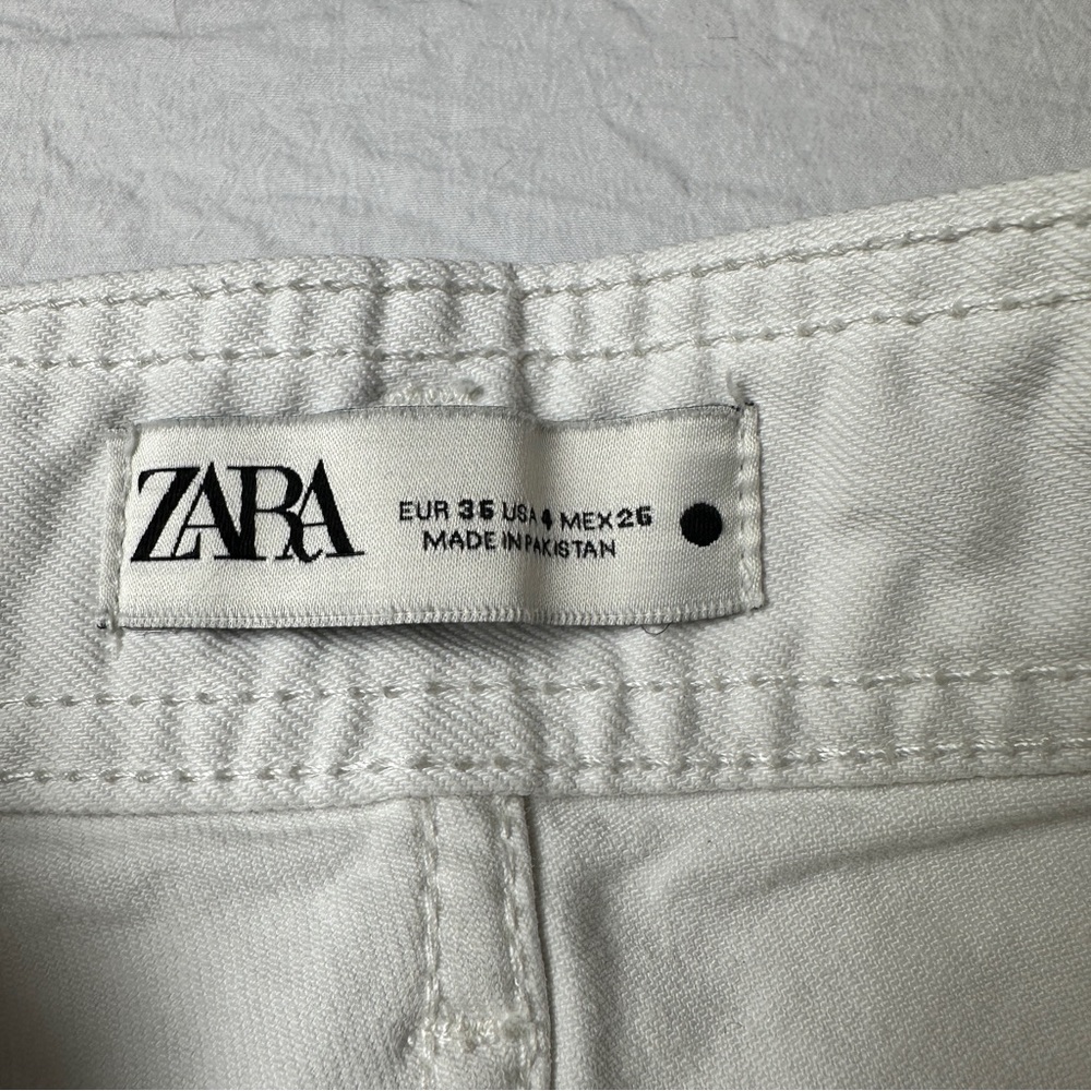 Zara Women's White Wide-Leg Jeans - Picture 8 of 8